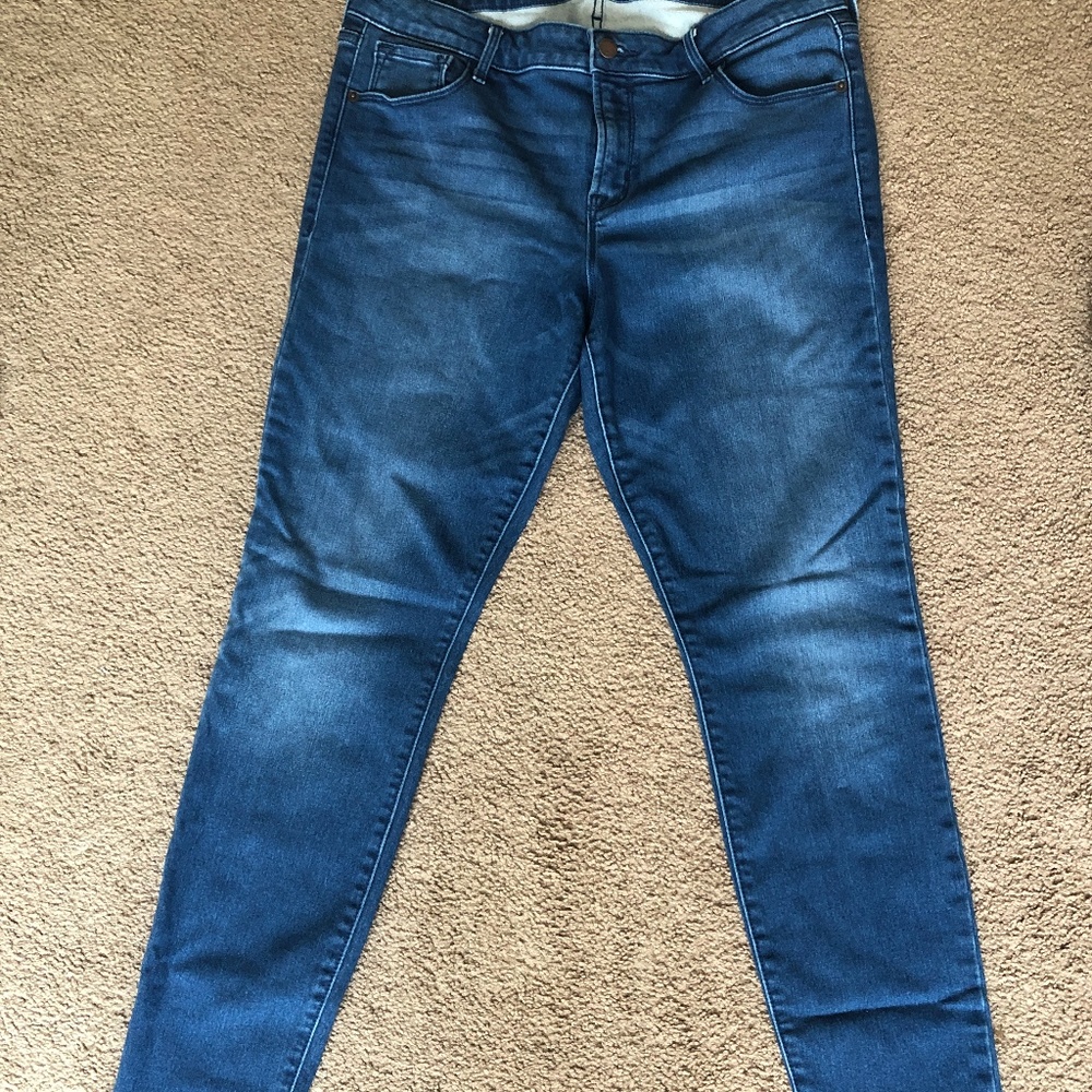 MID RISE SKINNY JEANS